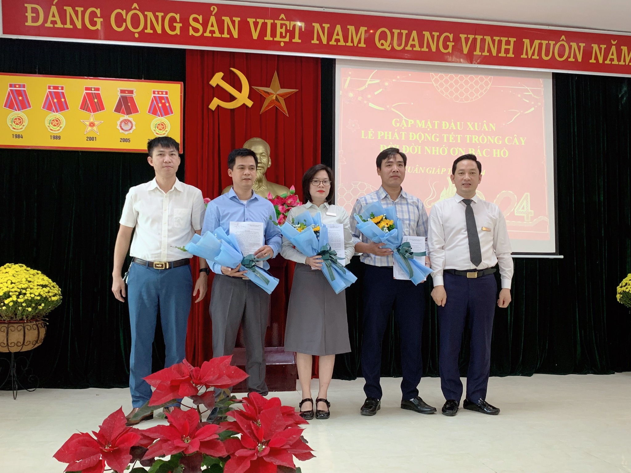 🎊 CÔNG BỐ QUYẾT ĐỊNH VỀ CÔNG TÁC CÁN BỘ 🎊